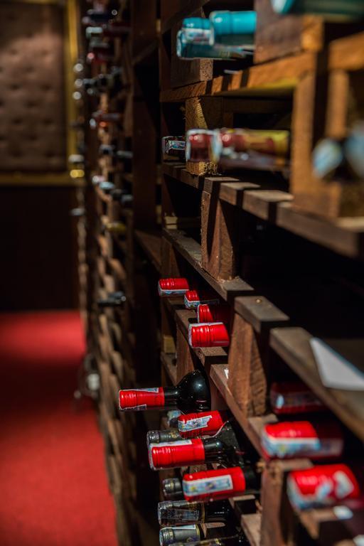 富美兴第七区皇冠钻石酒店 胡志明市 外观 照片