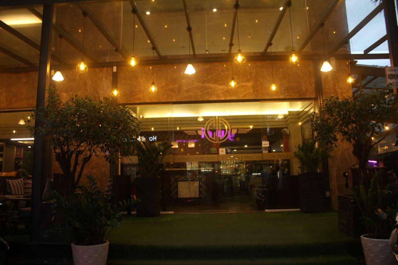 富美兴第七区皇冠钻石酒店 胡志明市 外观 照片