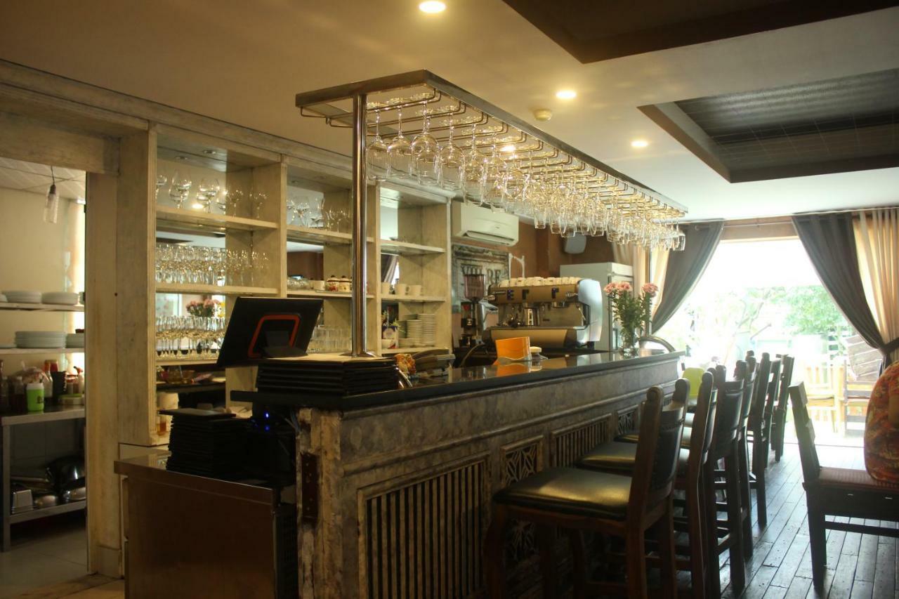 富美兴第七区皇冠钻石酒店 胡志明市 外观 照片